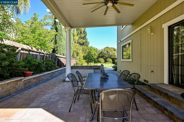 $1,330,000 | 1075 Irwin Court, Concord, CA 94518