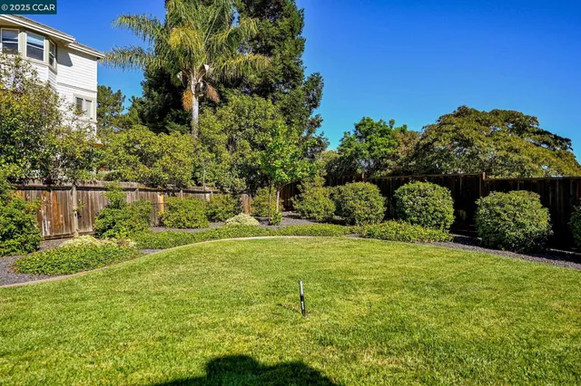 $1,330,000 | 1075 Irwin Court, Concord, CA 94518