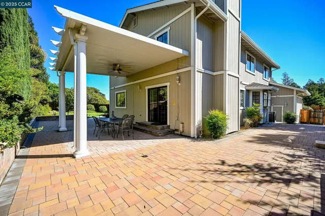 $1,330,000 | 1075 Irwin Court, Concord, CA 94518