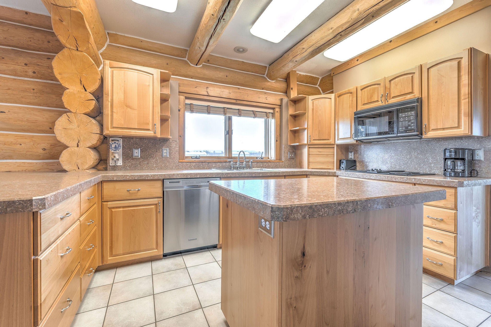 24269 Dodds Road Bend, OR 97701 - Photo 18 of 54 090A4458_59_60_61_62