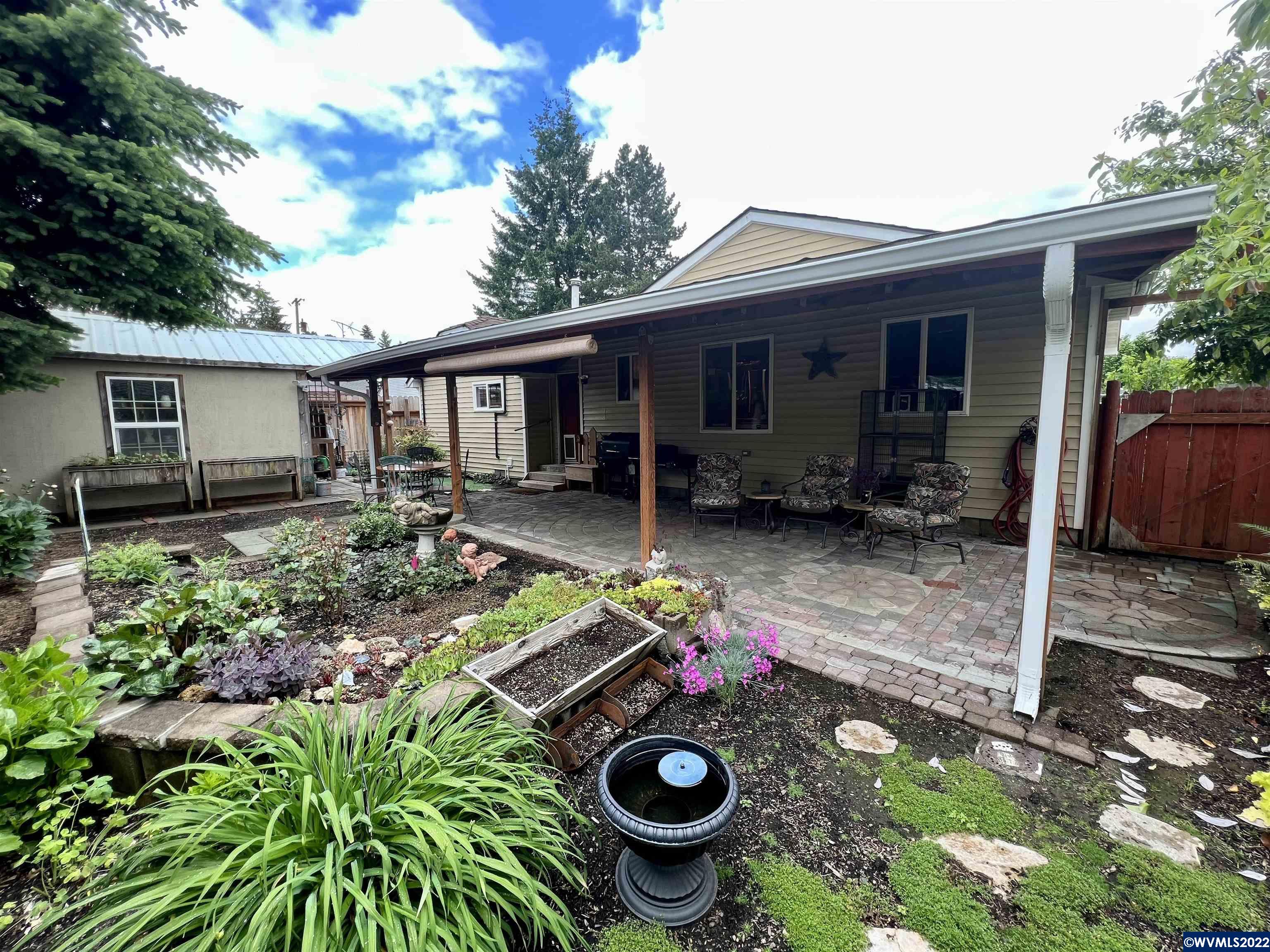 451 Southwest Court Street Dallas, OR 97338 - Photo 32 of 36 Gallery Image 32