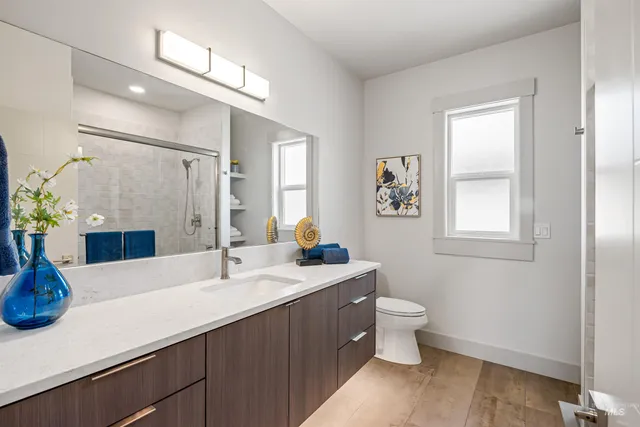 $949,900 | 3371 East Warm Springs Avenue, Boise, ID 83716