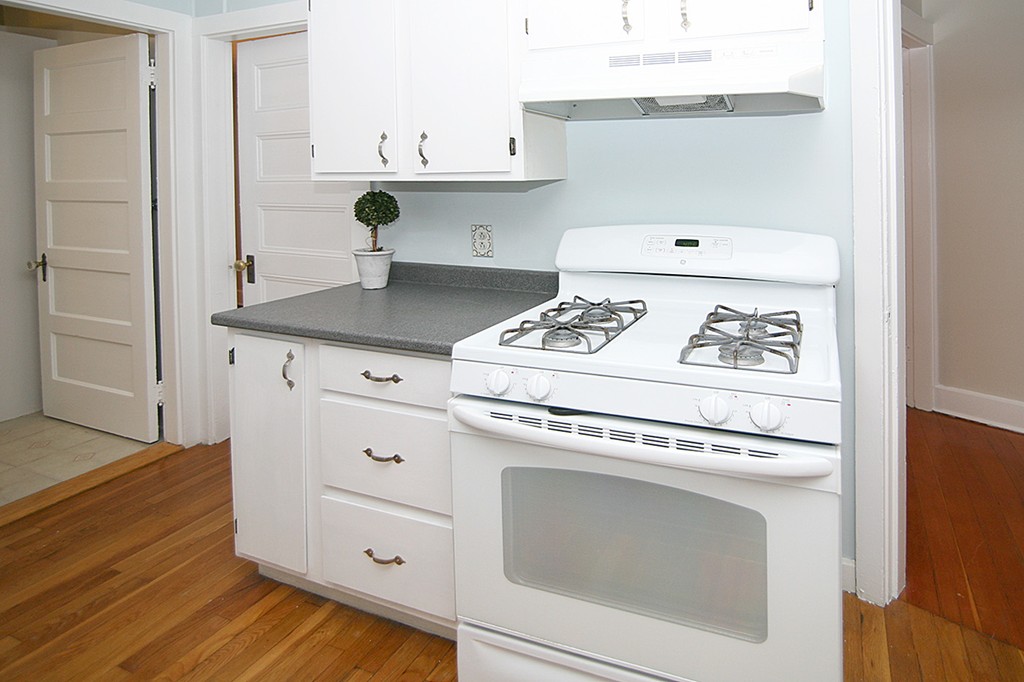 21 Dunlap Street, Unit 3 Salem, MA 01970 - Photo 7 of 11