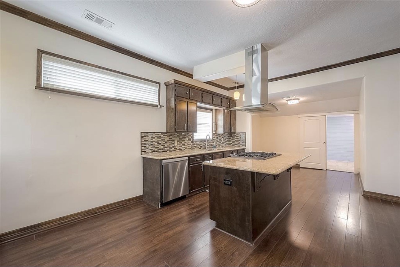 511 Bishop Street Houston, TX 77009 - Photo 7 of 27
