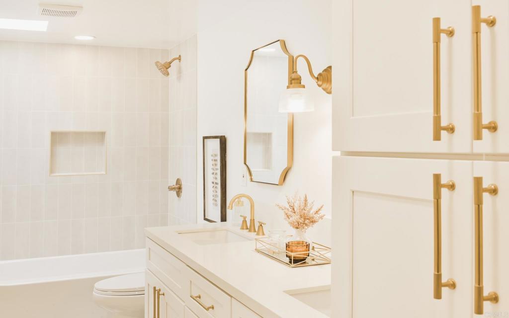 1520 Via Rancho Parkway Escondido, CA 92029 - Photo 78 of 89 a bathroom with a sink vanity mirror and tub