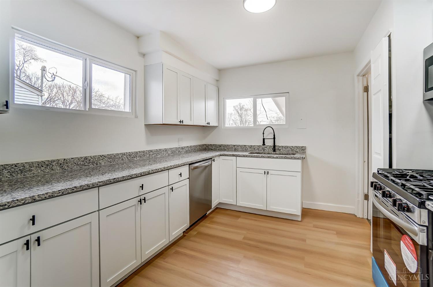 237 Spinning Road Riverside, OH 45431 - Photo 8 of 35 Gallery Image 8
