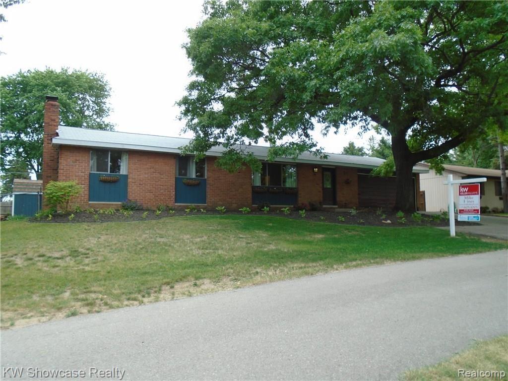 3376 South Commerce Road Commerce Township, MI 48382 - Photo 59 of 60 DSC00438.JPG