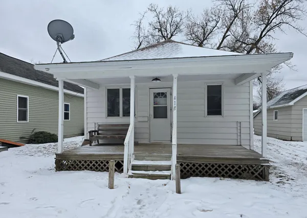 $52,000 | 418 3rd Street Southwest, Pipestone, MN 56164