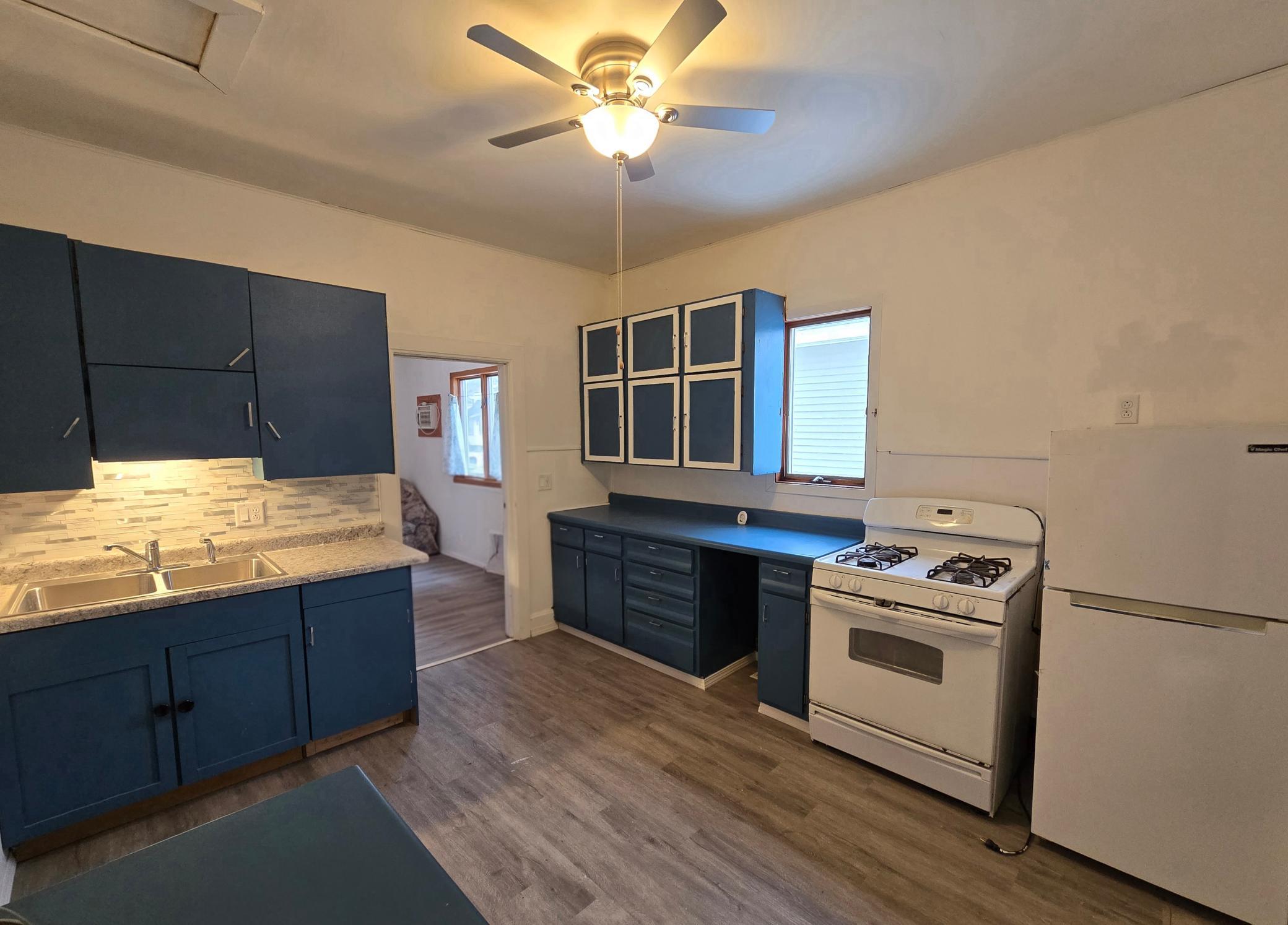 418 3rd Street Southwest Pipestone, MN 56164 - Photo 14 of 32