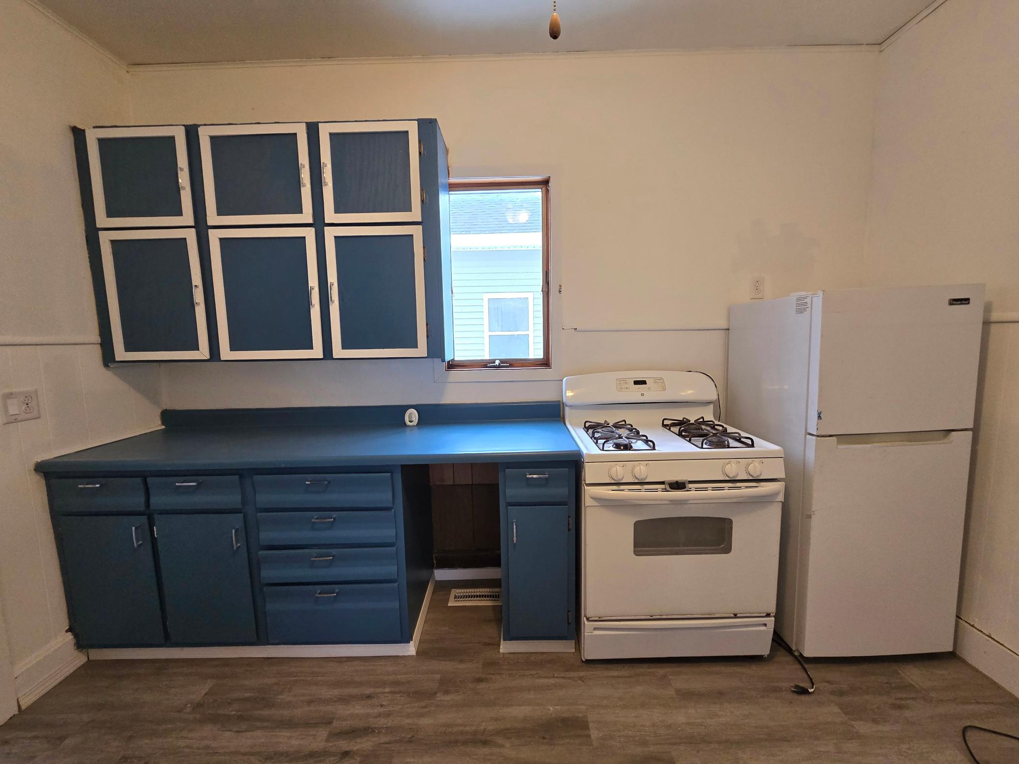 418 3rd Street Southwest Pipestone, MN 56164 - Photo 6 of 32