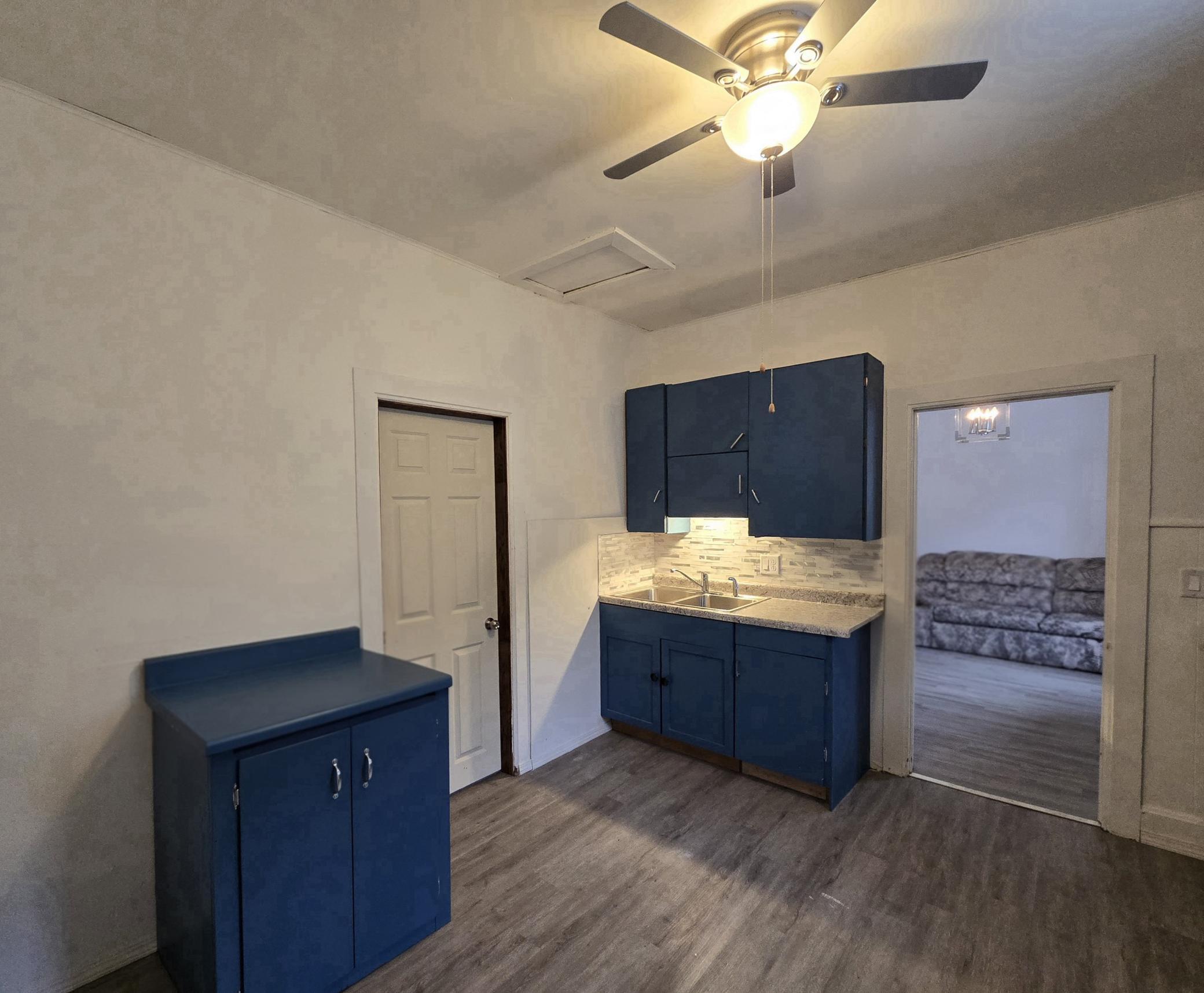 418 3rd Street Southwest Pipestone, MN 56164 - Photo 8 of 32