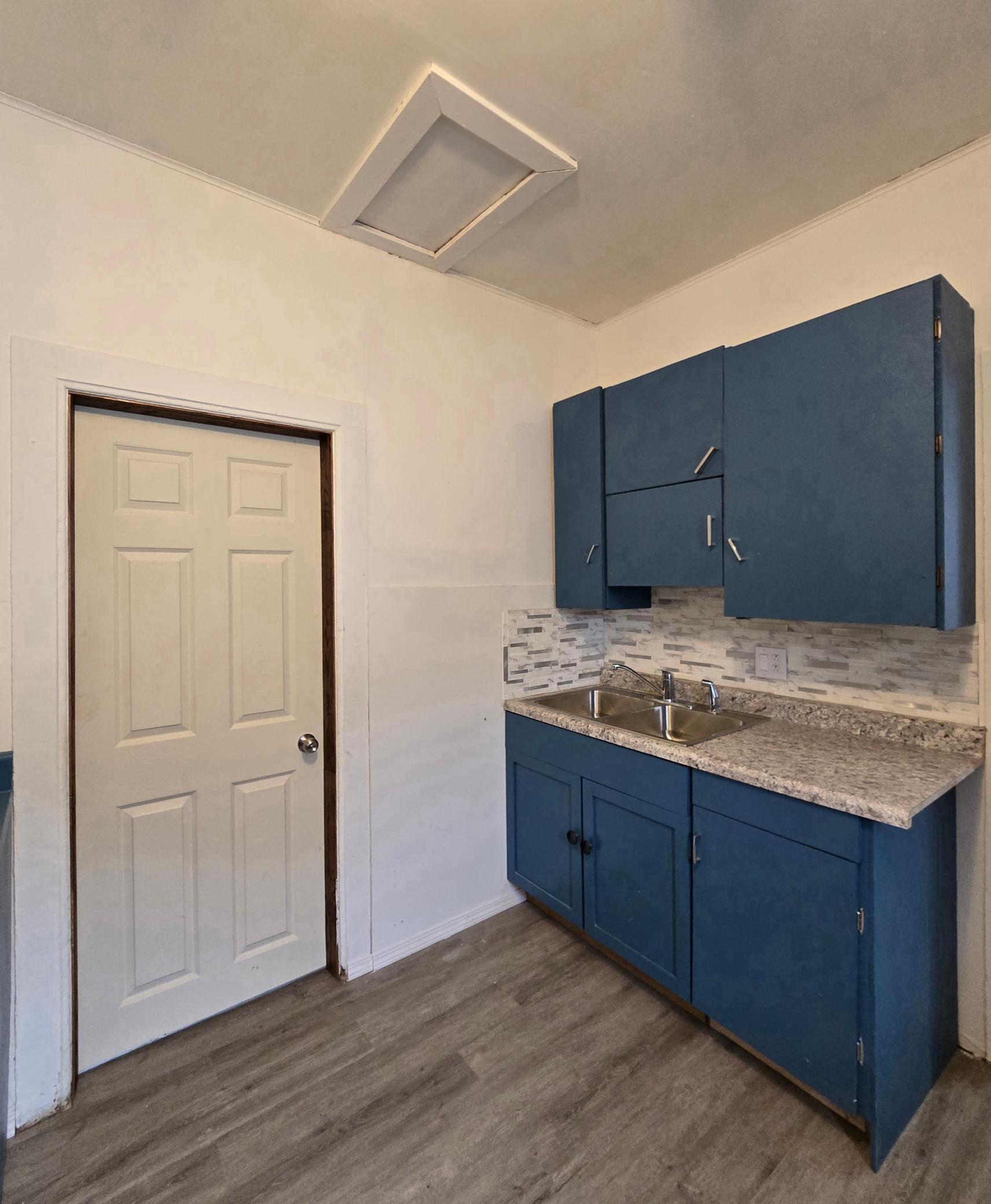 418 3rd Street Southwest Pipestone, MN 56164 - Photo 9 of 32