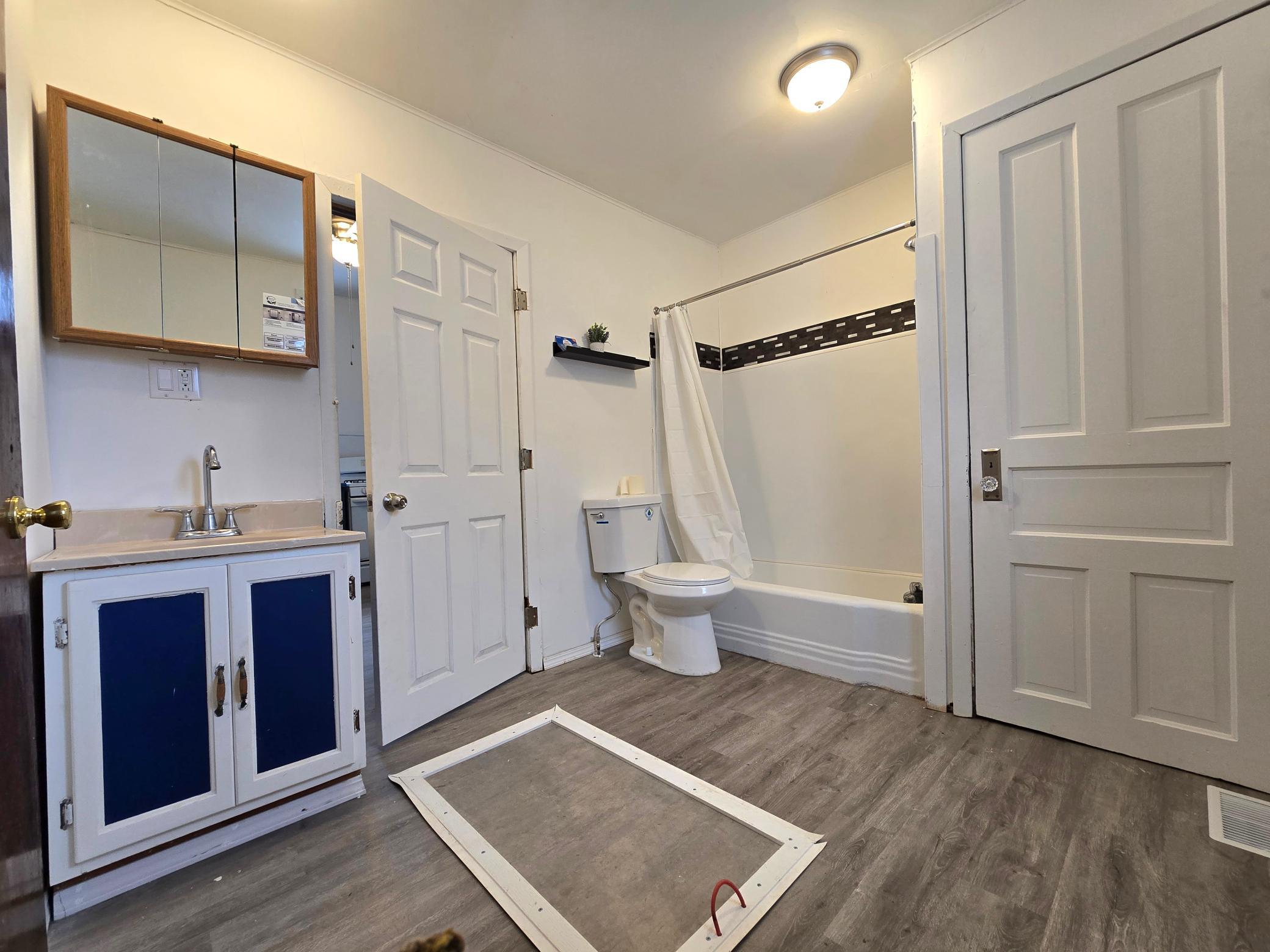 418 3rd Street Southwest Pipestone, MN 56164 - Photo 10 of 32