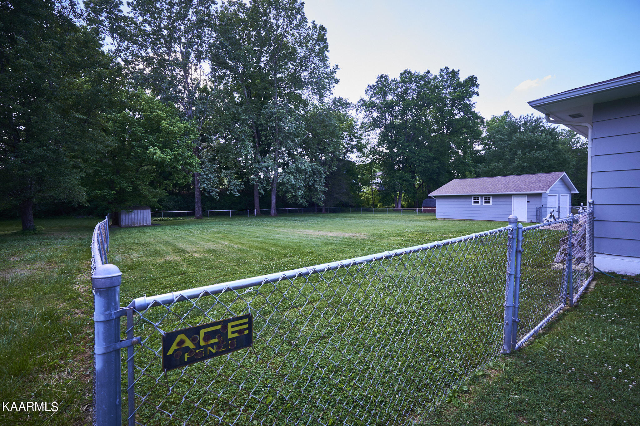7119 Spurlin Road Knoxville, TN 37918 - Photo 35 of 36 Huge Backyard