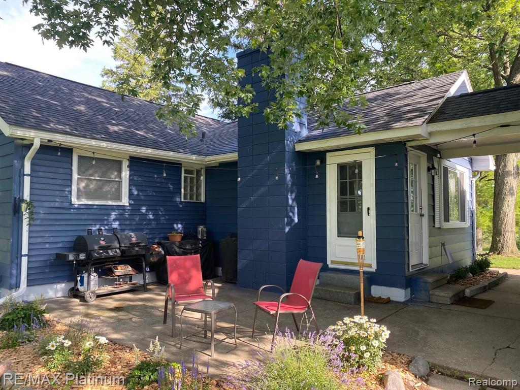4450 North Eager Road Howell, MI 48855 - Photo 6 of 23