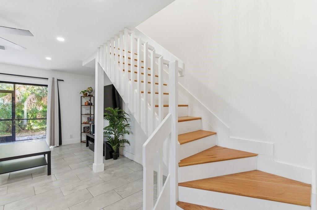 10900 West Sample Road Coral Springs, FL 33065 - Photo 6 of 32 a view of entryway with workspace