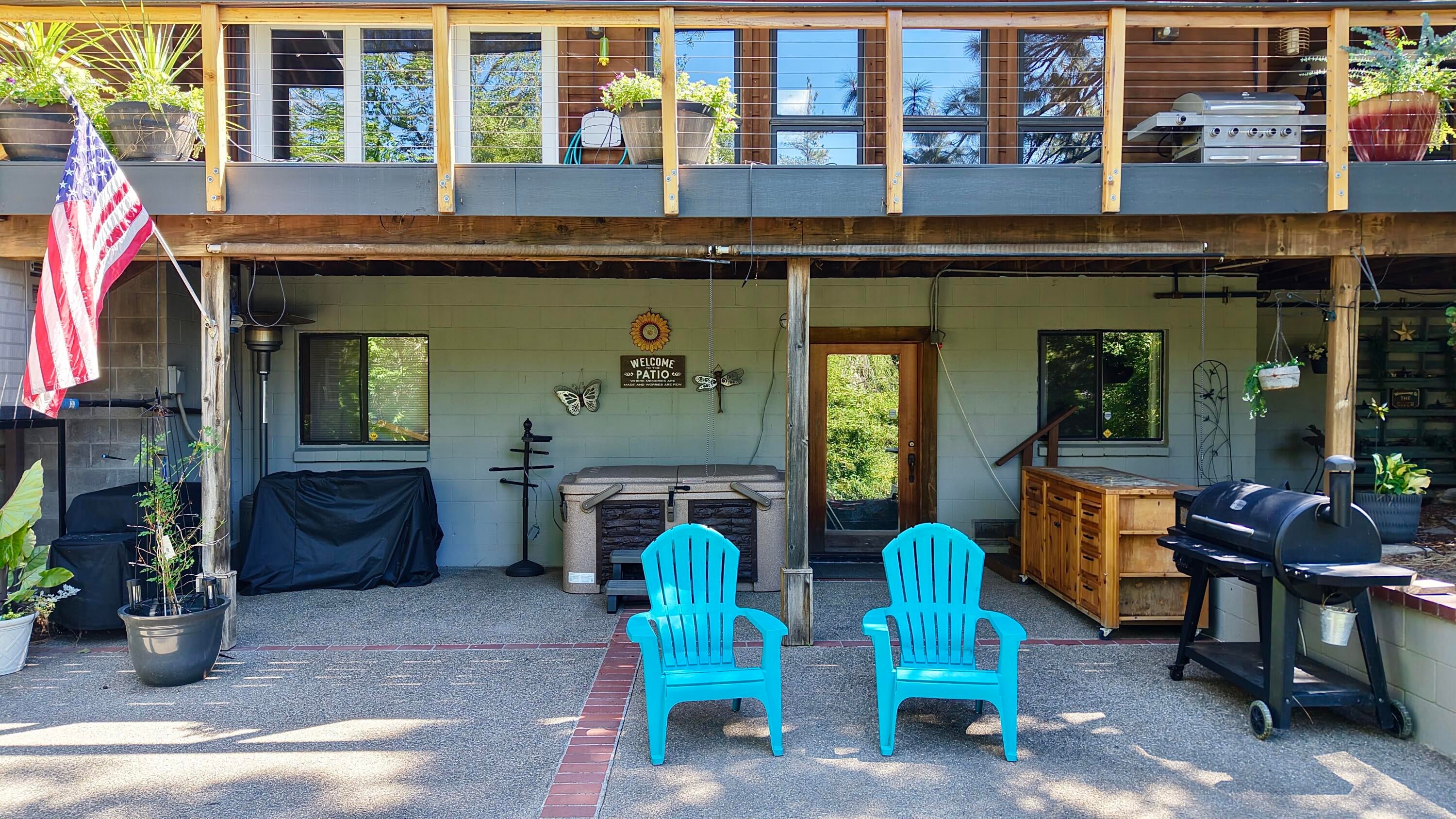 975 Old Ferry Road Shady Cove, OR 97539 - Photo 50 of 100 Covered Patio Area