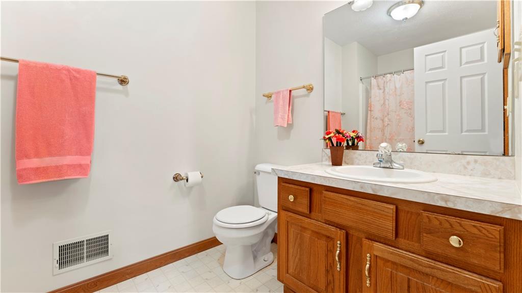 113 East Country Barn Road Houston, PA 15342 - Photo 14 of 23 Gallery Image 14