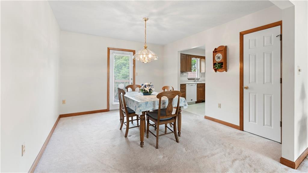 113 East Country Barn Road Houston, PA 15342 - Photo 5 of 23 Gallery Image 5