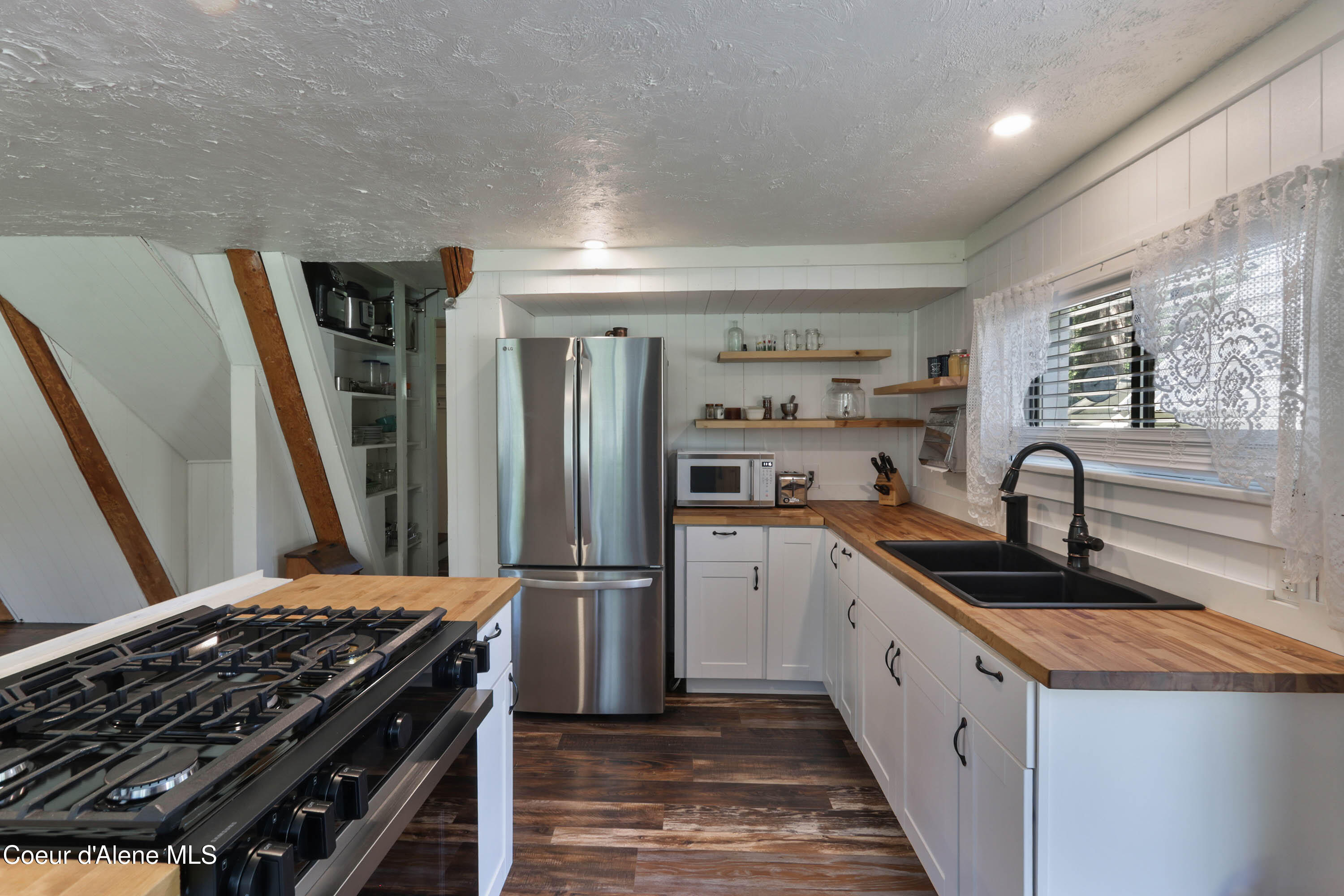 475 Dry Creek Road Clark Fork, ID 83811 - Photo 5 of 53 Kitchen Close