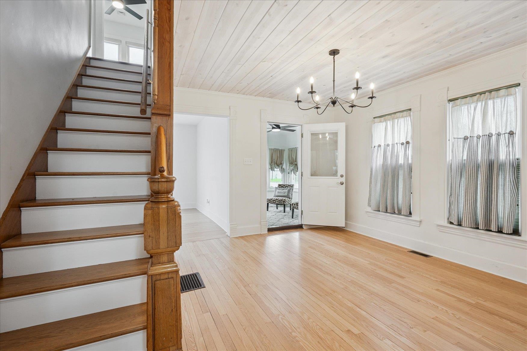 616 Elk Street Sabula, IA 52070 - Photo 7 of 16