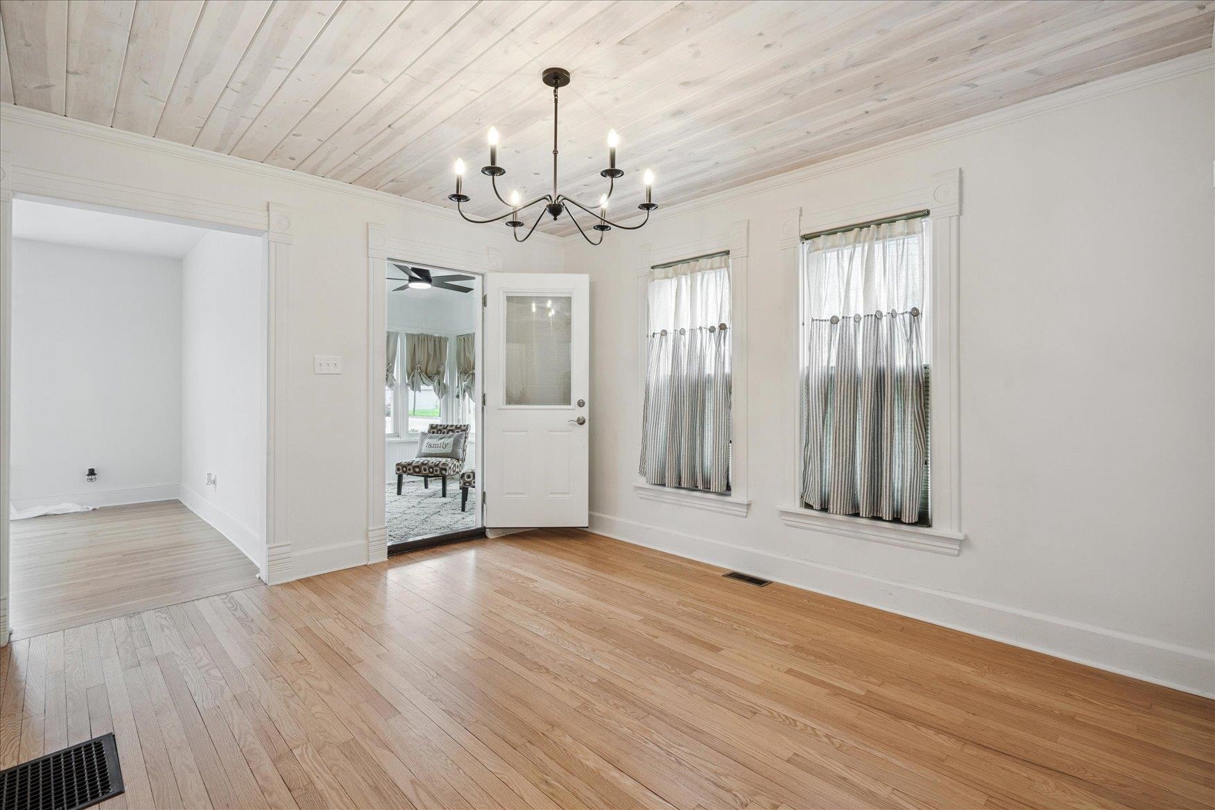 616 Elk Street Sabula, IA 52070 - Photo 8 of 16