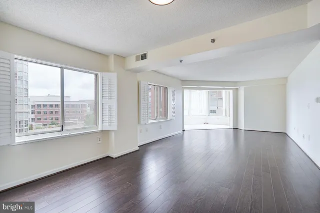 $799,000 | 2151 Jamieson Avenue, Unit 809, Alexandria, VA 22314