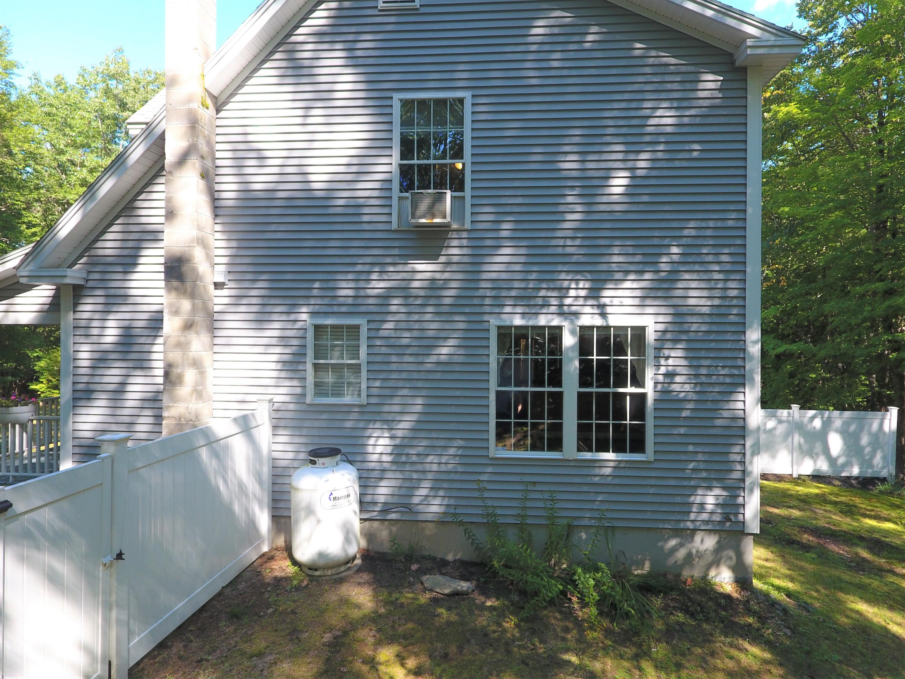 10 Graces Way Windham, ME 04062 - Photo 5 of 30 Rt side exterior
