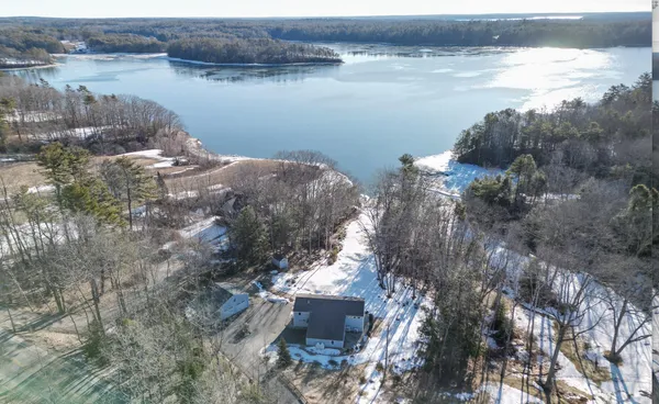 $1,239,000 | 29 South Freeport Road, Freeport, ME 04032