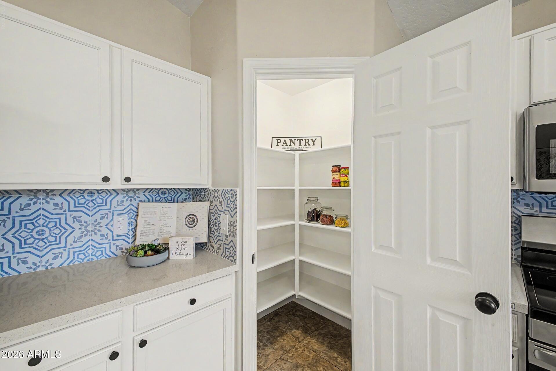 11222 West Roma Avenue Phoenix, AZ 85037 - Photo 14 of 28 14 - Roma