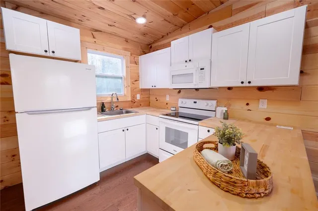 $285,000 | 556 Poplar Springs Road, Walhalla, SC 29691