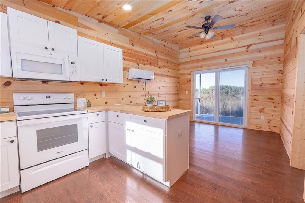 556 Poplar Springs Road Walhalla, SC 29691 - Photo 13 of 16