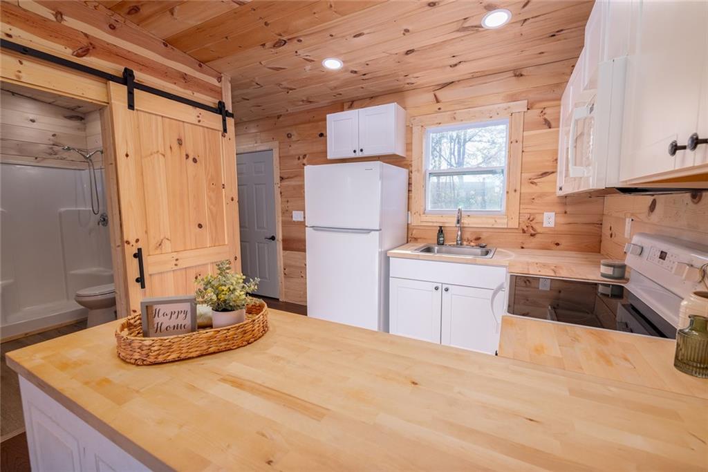 556 Poplar Springs Road Walhalla, SC 29691 - Photo 14 of 16