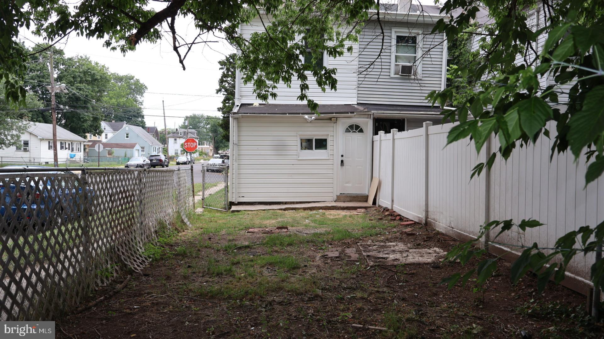 1144 William Street Hamilton, NJ 08610 - Photo 13 of 15