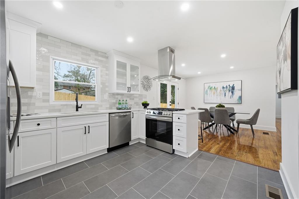 2631 Miriam Lane Decatur, GA 30032 - Photo 18 of 40