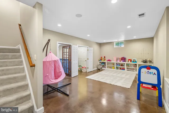 $850,000 | 99 Hummingbird Court, Dunkirk, MD 20754