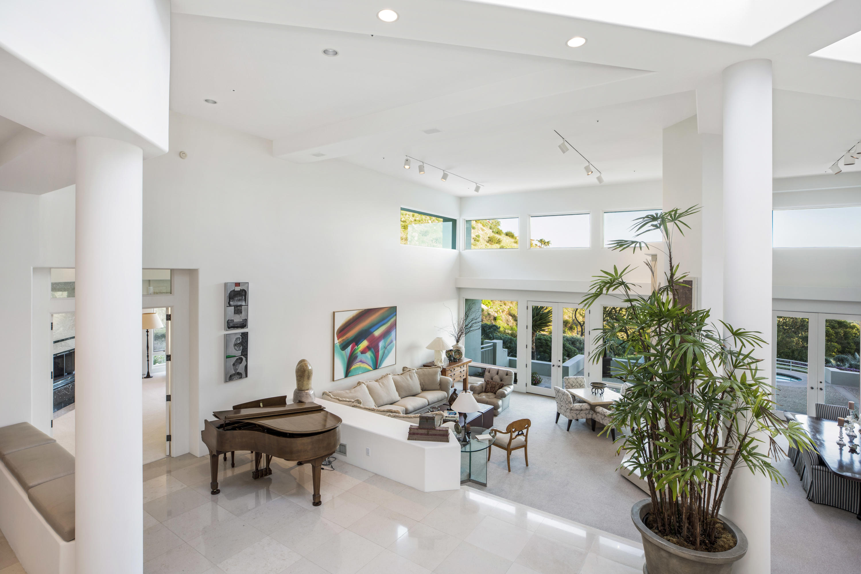 915 Park Lane Montecito, CA 93108 - Photo 6 of 33 a living room with furniture and a potted plant