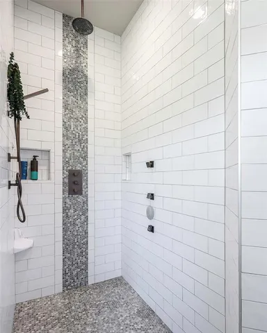 $1,199,000 | 12345 Flow Road, Krum, TX 76249