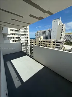 $875,000 | 100 Lincoln Road, Unit 1111, Miami Beach, FL 33139