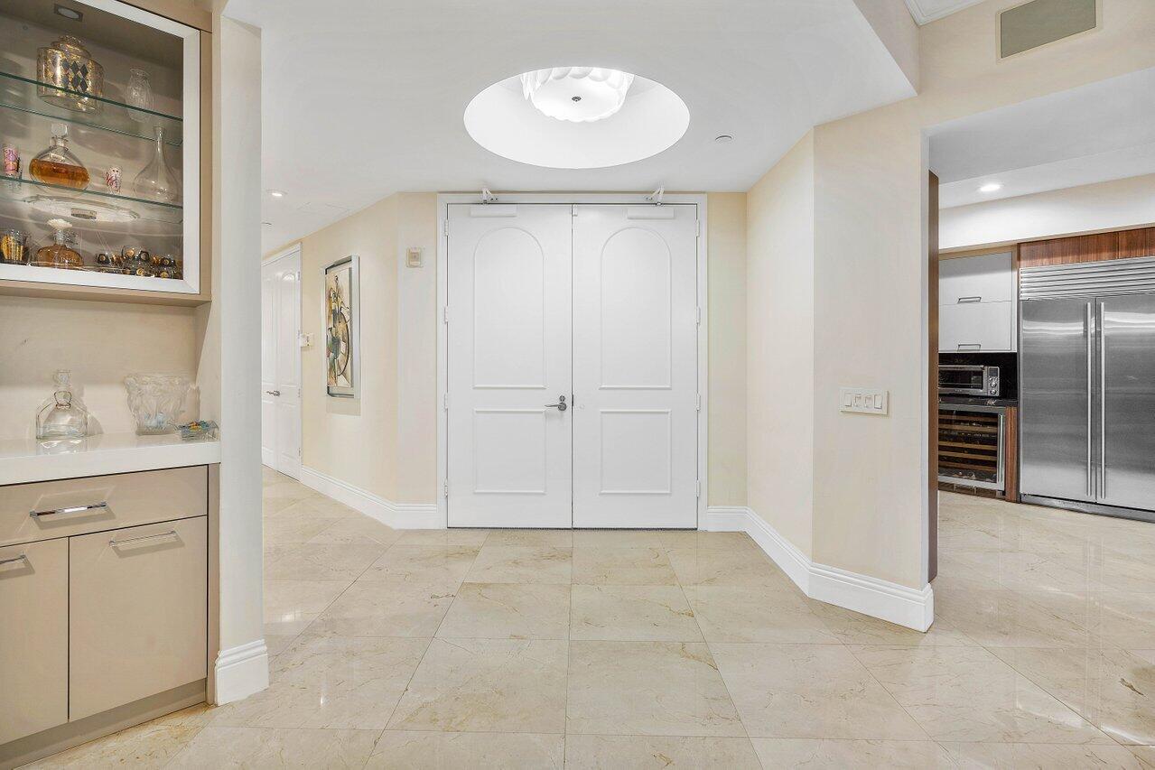 1 North Ocean Boulevard, Unit 303 Boca Raton, FL 33432 - Photo 2 of 32 002-1NorthOceanBoulevard-Unit303-BocaRat