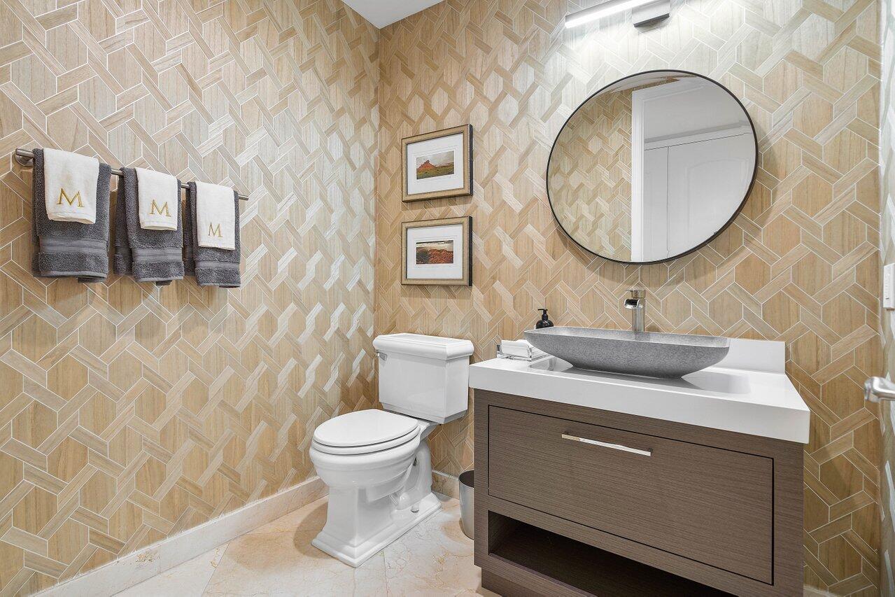 1 North Ocean Boulevard, Unit 303 Boca Raton, FL 33432 - Photo 8 of 32 013-1NorthOceanBoulevard-Unit303-BocaRat