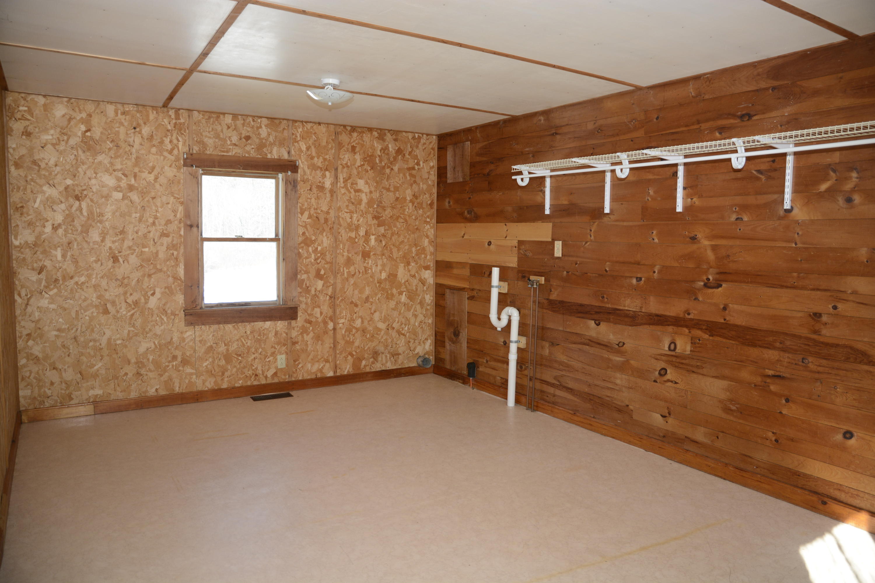 206 Western Road Warren, ME 04864 - Photo 31 of 52 206_Western_Rd_Warren_Laundry2
