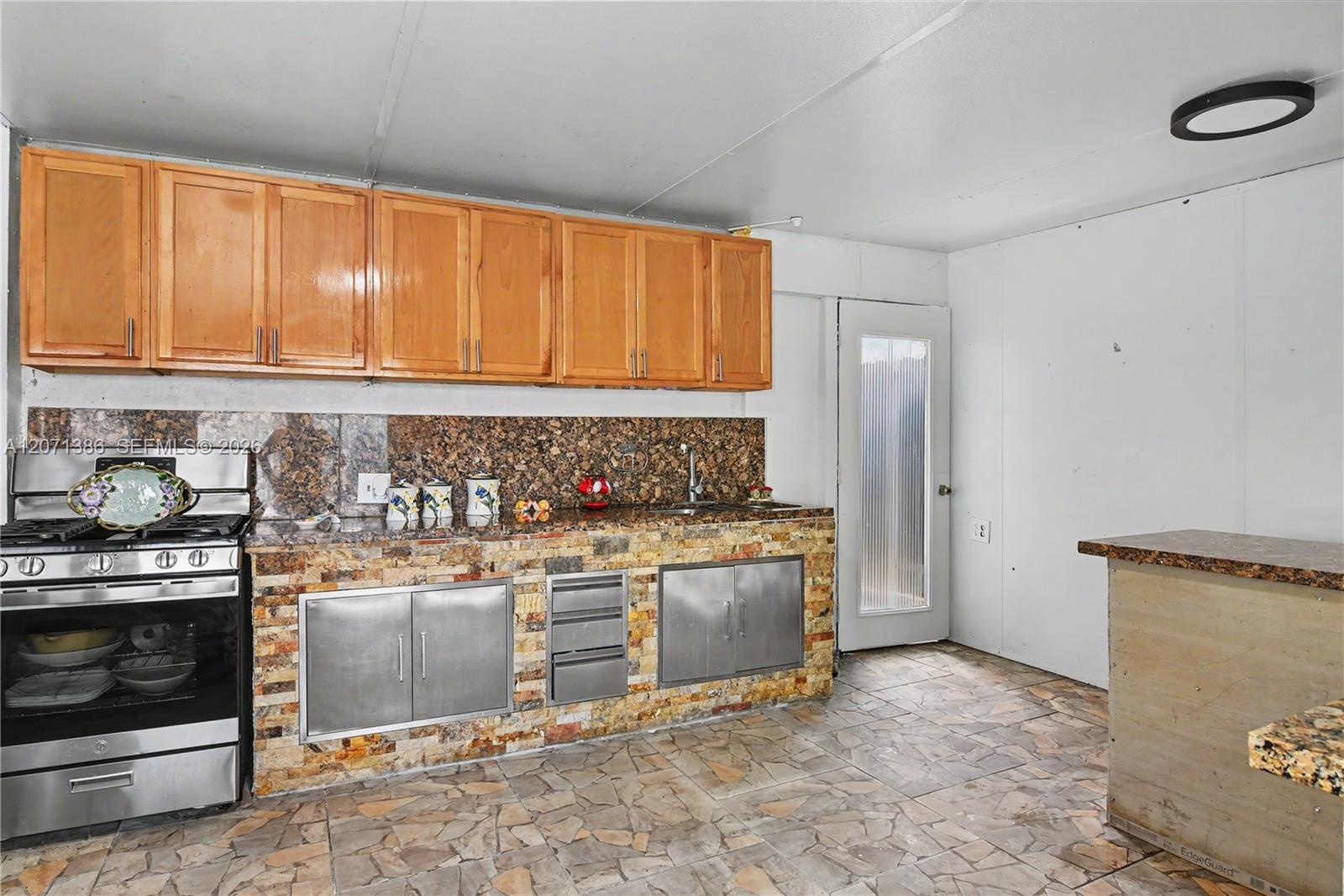 3538 Southwest 87th Court Miami, FL 33165 - Photo 47 of 85 Gallery Image 47