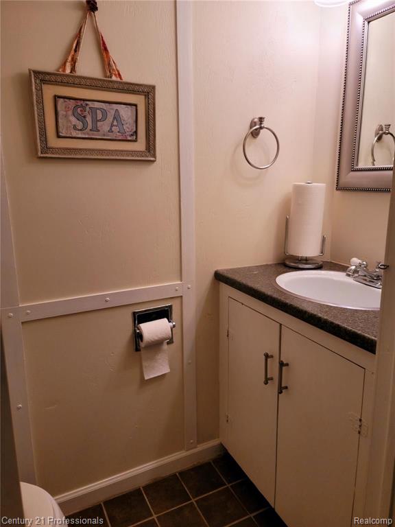 3329 Chester Road Royal Oak, MI 48073 - Photo 9 of 17