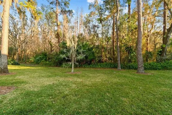 $299,900 | 3612 Pine Knot Drive, Unit 3612, Valrico, FL 33596