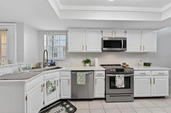 $299,900 | 3612 Pine Knot Drive, Unit 3612, Valrico, FL 33596