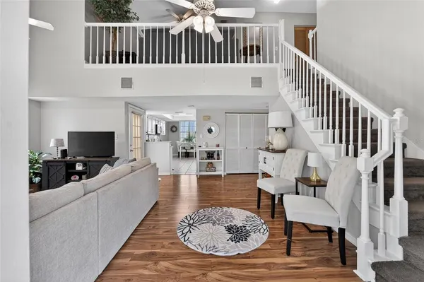 $299,900 | 3612 Pine Knot Drive, Unit 3612, Valrico, FL 33596