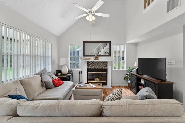 $299,900 | 3612 Pine Knot Drive, Unit 3612, Valrico, FL 33596