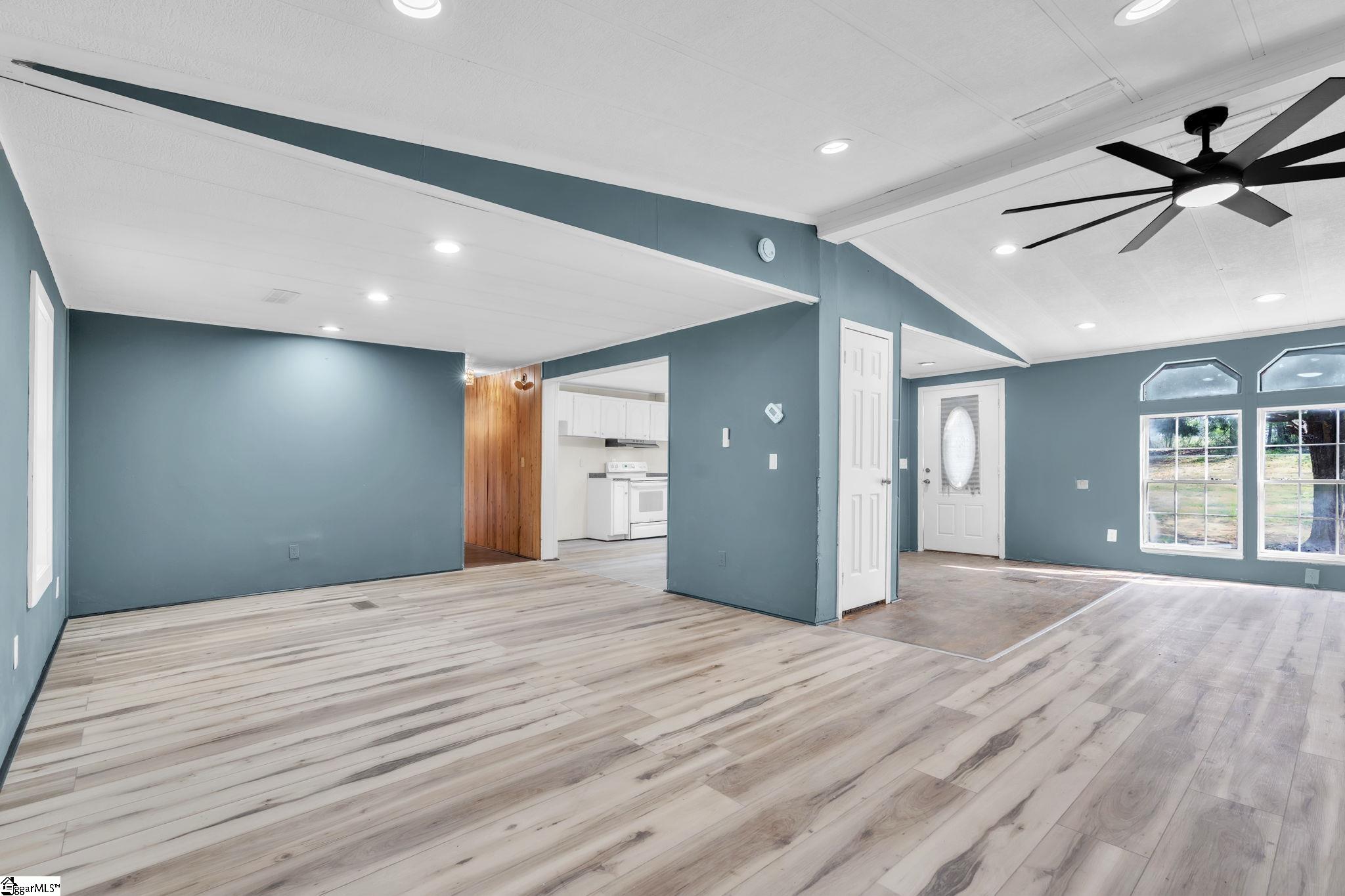 105 Dyar Drive Anderson, SC 29621 - Photo 8 of 32