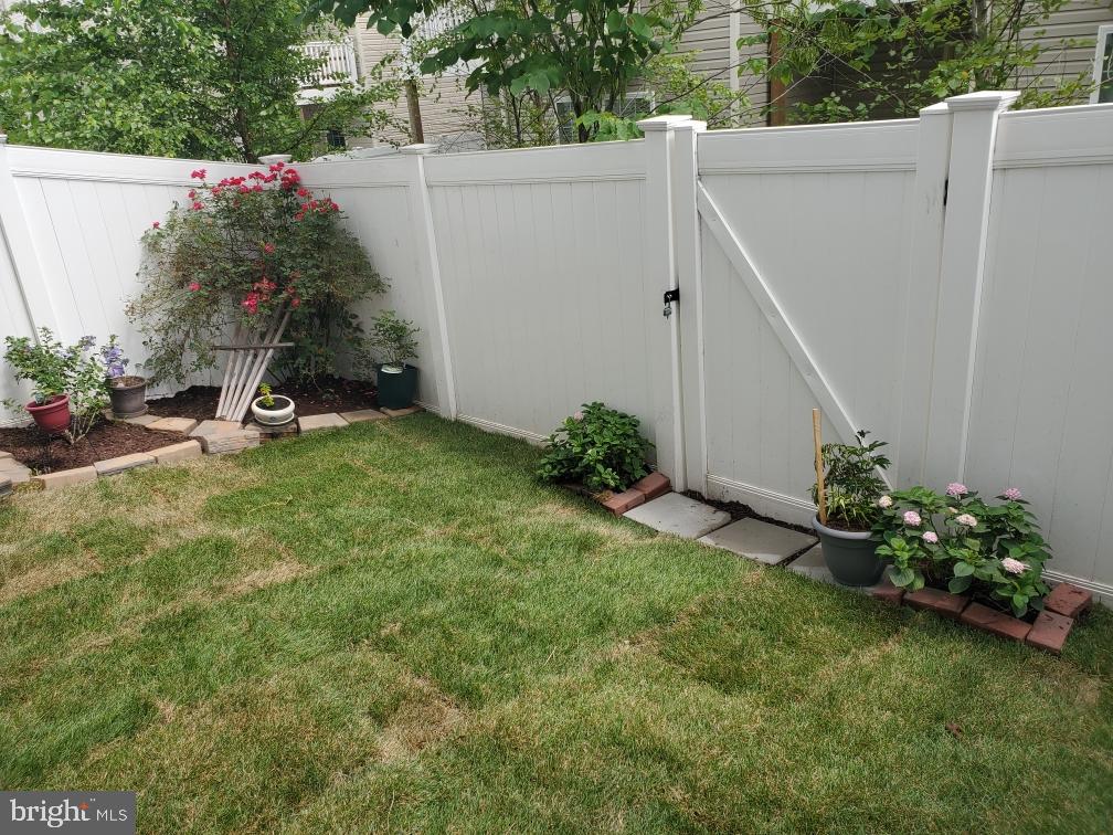 1607 Sun High Terrace Severn, MD 21144 - Photo 34 of 35 Fenced-in Back yard